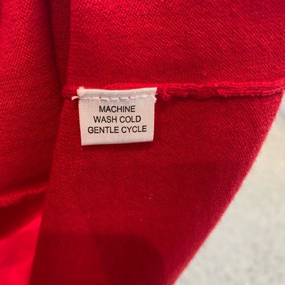 Malina Gerber Red Cardigan with Twists - Picture 10 of 10